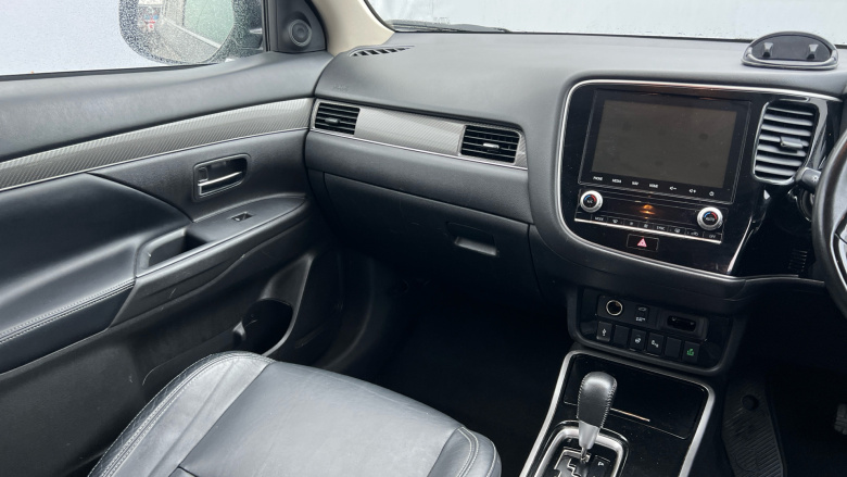 Mitsubishi Outlander 2.0 Exceed 5dr CVT Petrol Estate